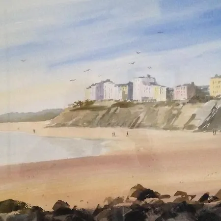 A Family Cottage In Tenby Exterior photo